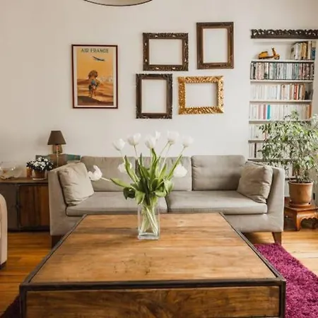 Canal St Martin Апартаменты Париж